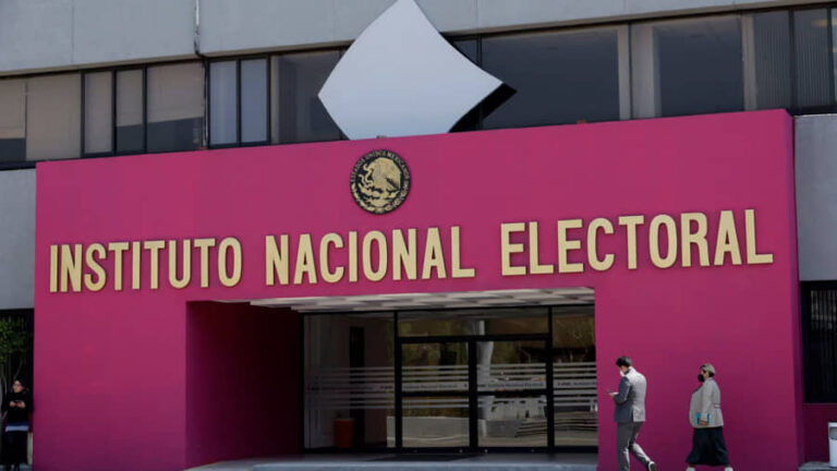 APRUEBA INE COALICIONES ENTRE PARTIDOS