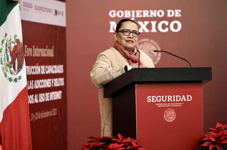 INAUGURA ROSA ICELA RODRÍGUEZ FORO SOBRE ADICCIONES Y DELITOS ASOCIADOS AL INTERNET