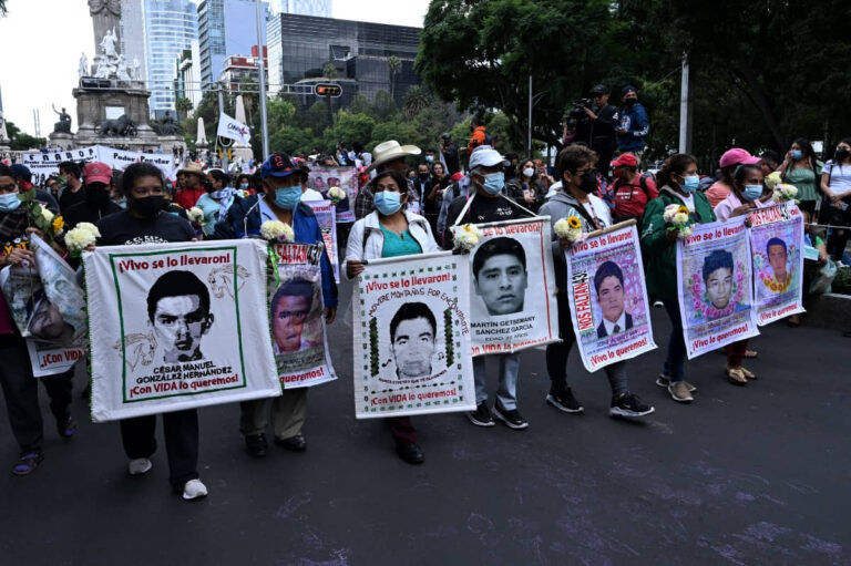 LIBERACIÓN DE MILITARES MINA EL CASO AYOTZINAPA, SEÑALA GOBIERNO