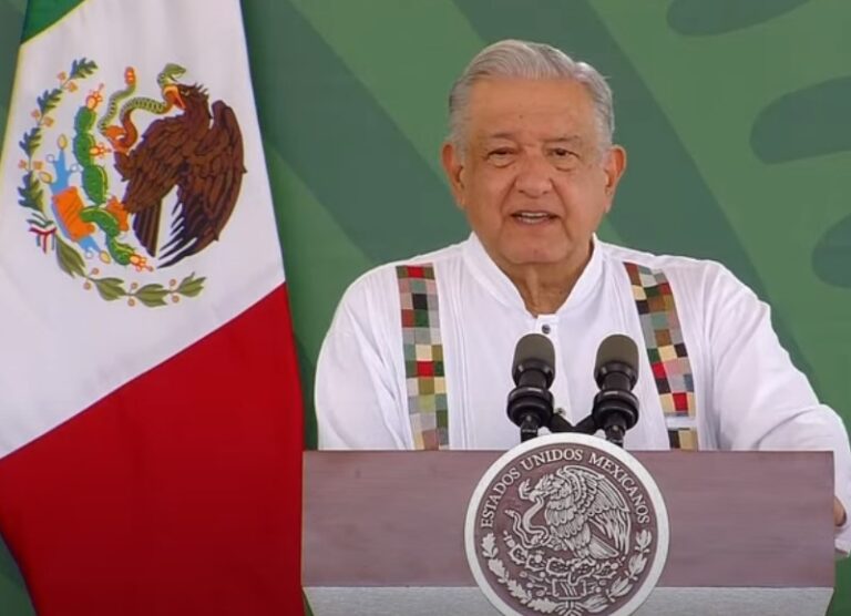 CASO AYOTZINAPA “NUNCA SE VA A CERRAR”: AMLO