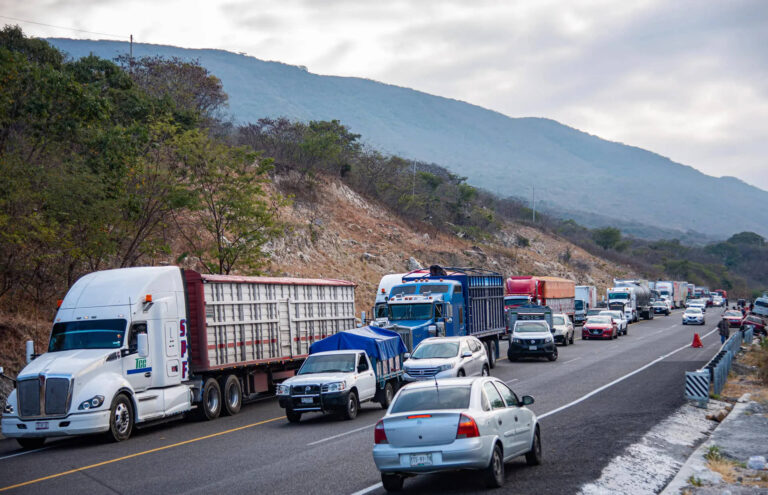 LA SEGOB Y LA AMOTAC LLEGAN A ACUERDOS PARA GARANTIZAR  SEGURIDAD A LOS TRANSPORTISTAS