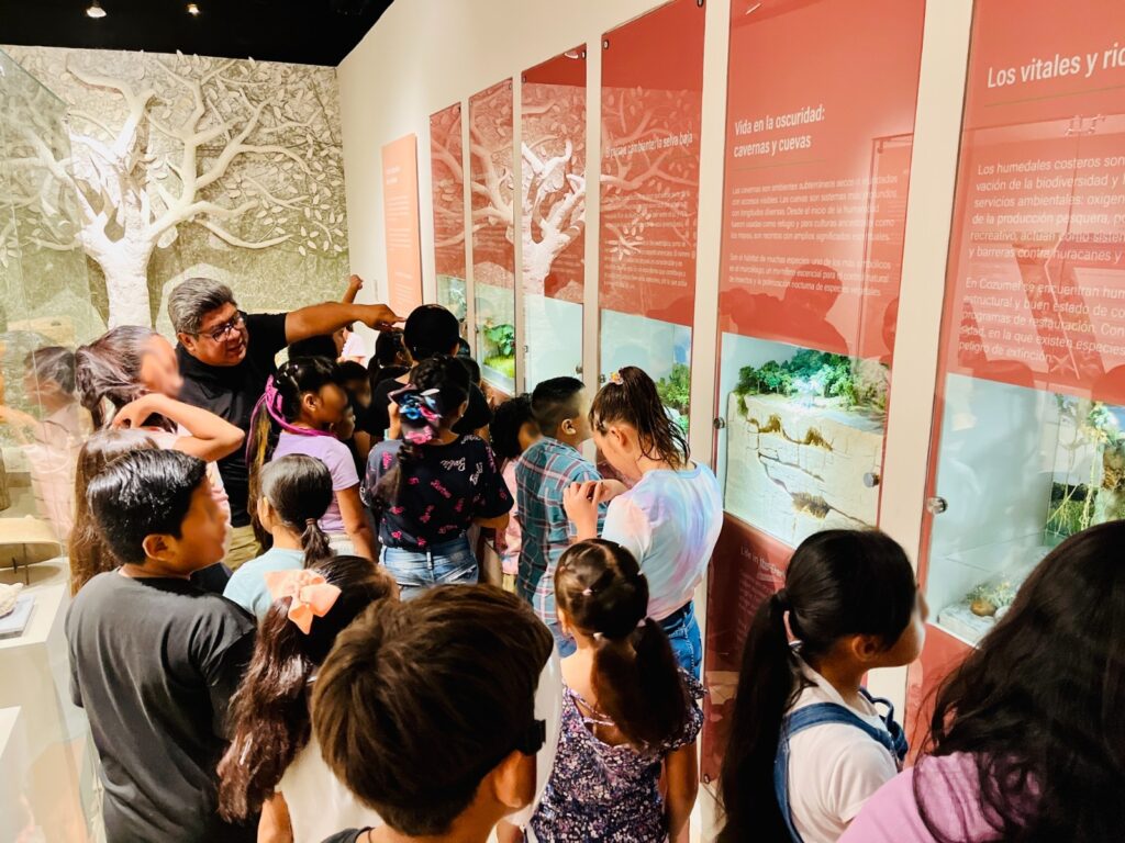 CONMEMORAN EL DÍA INTERNACIONAL DE LOS MUSEOS CON LA VISITA DE LA NIÑEZ COZUMELEÑA