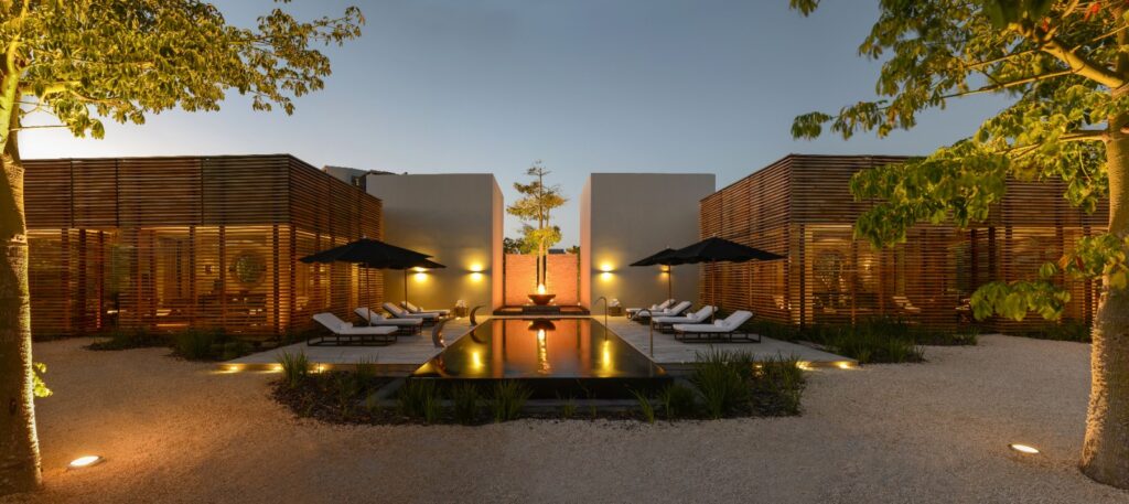 NIZUC RESORT & SPA, LAS BRISAS Y GALERÍA PLAZA, RECONOCIDOS ENTRE LOS MEJORES DE MÉXICO Y EL MUNDO