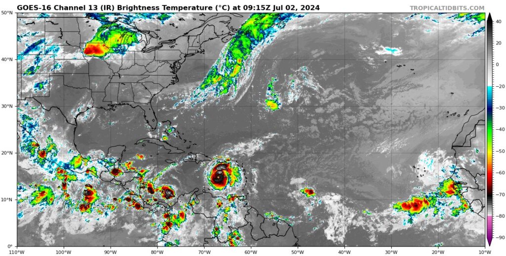 EN EL CARIBE MEXICANO ESPERAMOS AMBIENTE MUY CALUROSO CON LLUVIAS AISLADAS