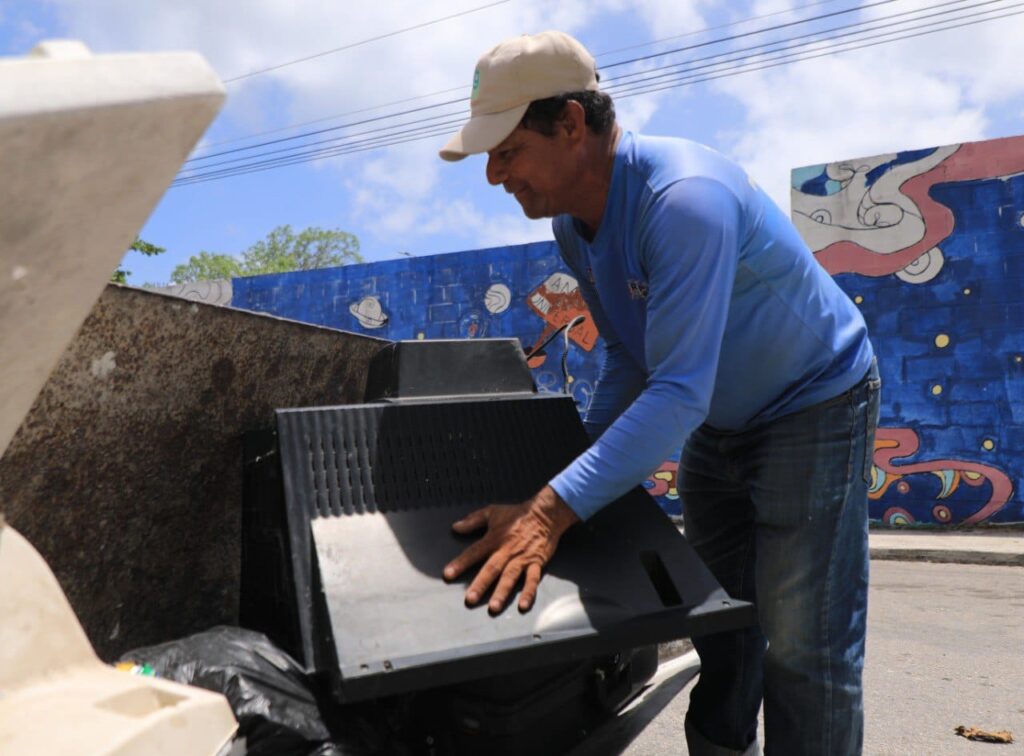 CAMPAÑA DE DESCACHARRIZACIÓN EN BELLAVISTA, IN HOUSE
