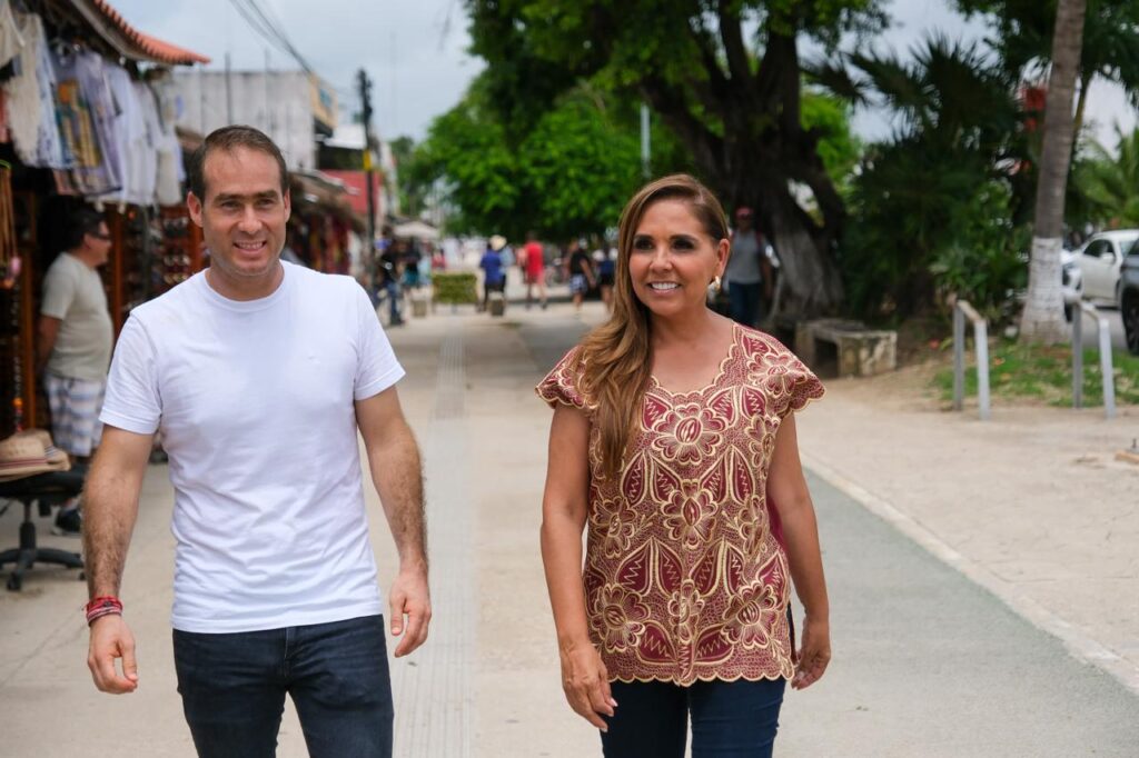 Gobernadora Mara Lezama y alcalde de Tulum llevan ayuda alimentaria a familias afectadas por Huracán 'Beryl'