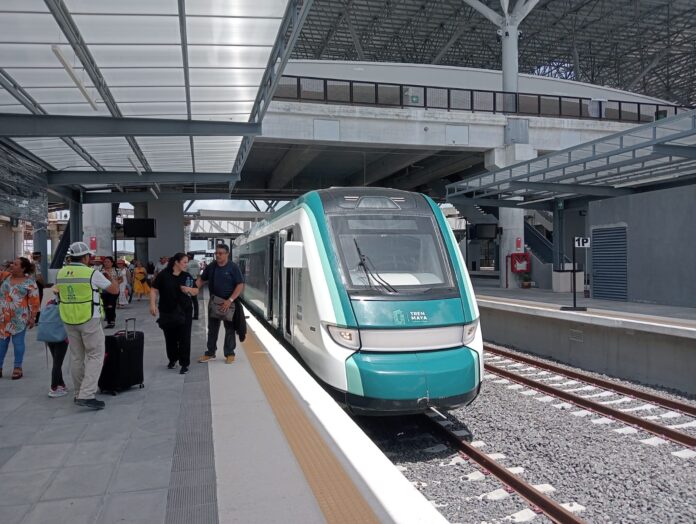 Poca demanda para viajar por el Tren Maya entre Playa del Carmen y Cancún.