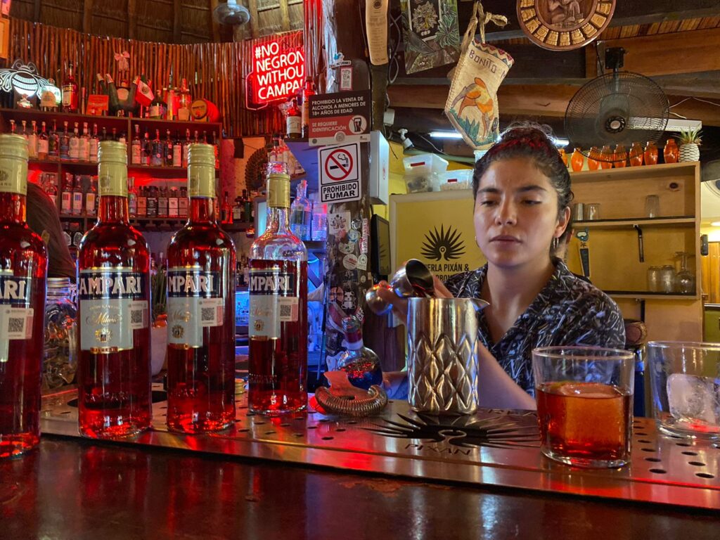 Negroni Week 2024 en La Perla Pixan: una edición dedicada al poder femenino en la coctelería