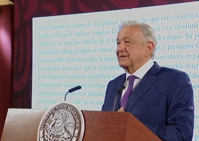 AMLO celebra aprobación unánime de reforma para pueblos indígenas y afromexicanos