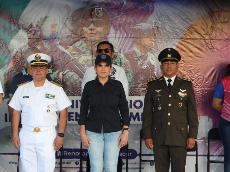 CONMEMORAN CON DESFILE CÍVICO-MILITAR, 214 ANIVERSARIO DE LA INDEPENDENCIA DE MÉXICO