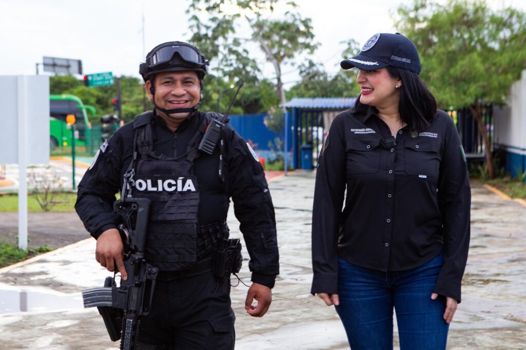 "Trabajaremos para construir la paz en Solidaridad", afirma Estefanía Mercado