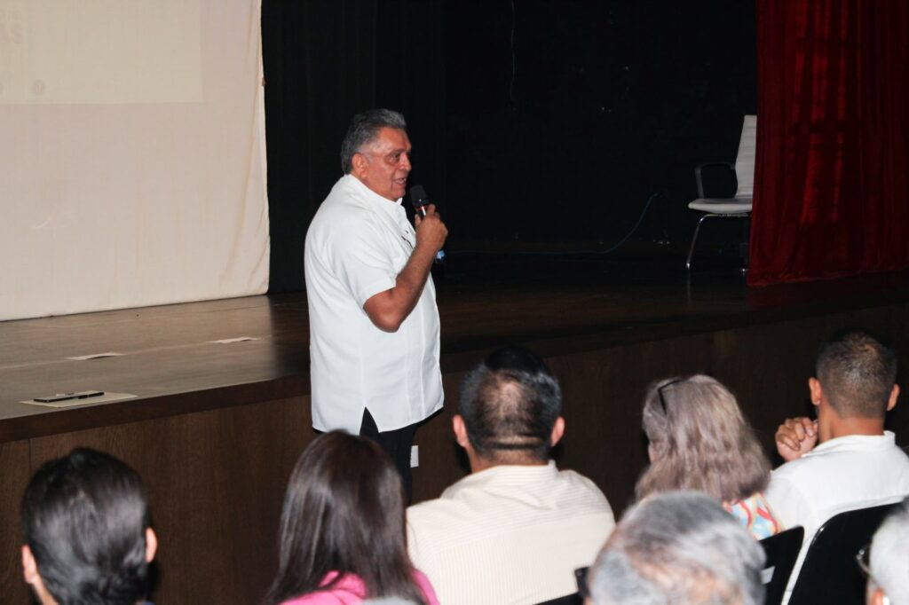 EXITOSA CONFERENCIA MAGISTRAL: “DEL CÁNCER SE HABLA, UN PASO A LA VIDA”