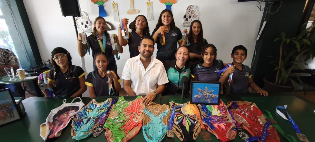 Sirenas y tritones solidarenses participarán en el Festival de ls Calaveras Aguascalientes 2024.