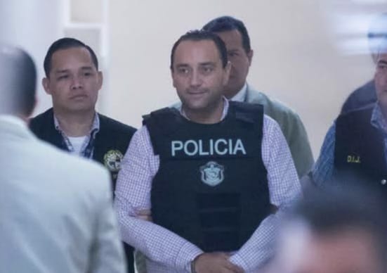 BUSCA ROBERTO BORGE EVITAR UN PAGO DE 55 MILLONES DE PESOS