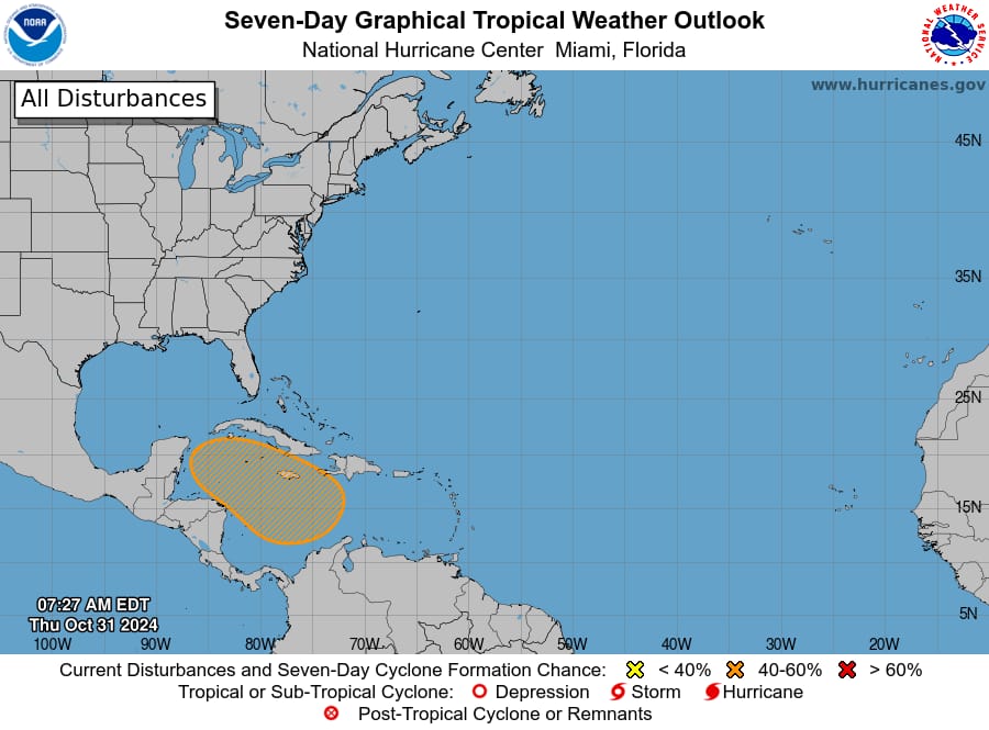 Pronostican ambiente templado caluroso con lluvias moderadas en Caribe Mexicano