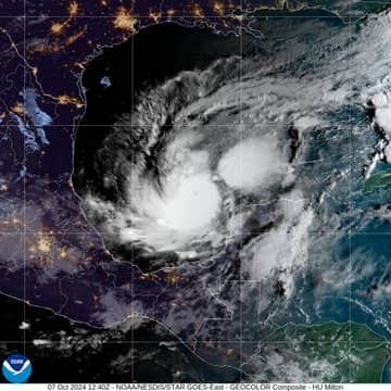 “MILTON” SE INTENSIFICA A CATEGORÍA 4; PROVOCA ALERTA AMARILLA EN YUCATÁN