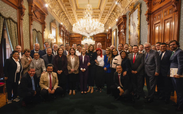 MARA LEZAMA Y GOBERNADORES SE REÚNEN CON CLAUDIA SHEINBAUM PARA IMPULSAR EL IMSS-BIENESTAR Y FORTALECER EL ACCESO A LA SALUD