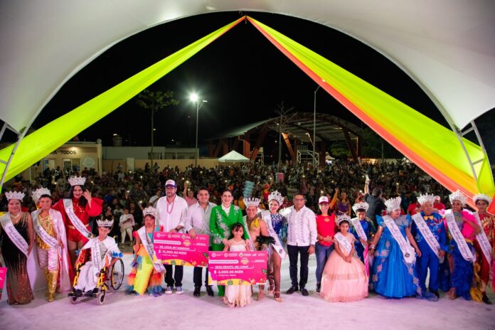 • La presidenta municipal Estefanía Mercado corona a los soberanos de las fiestas carnestolendas